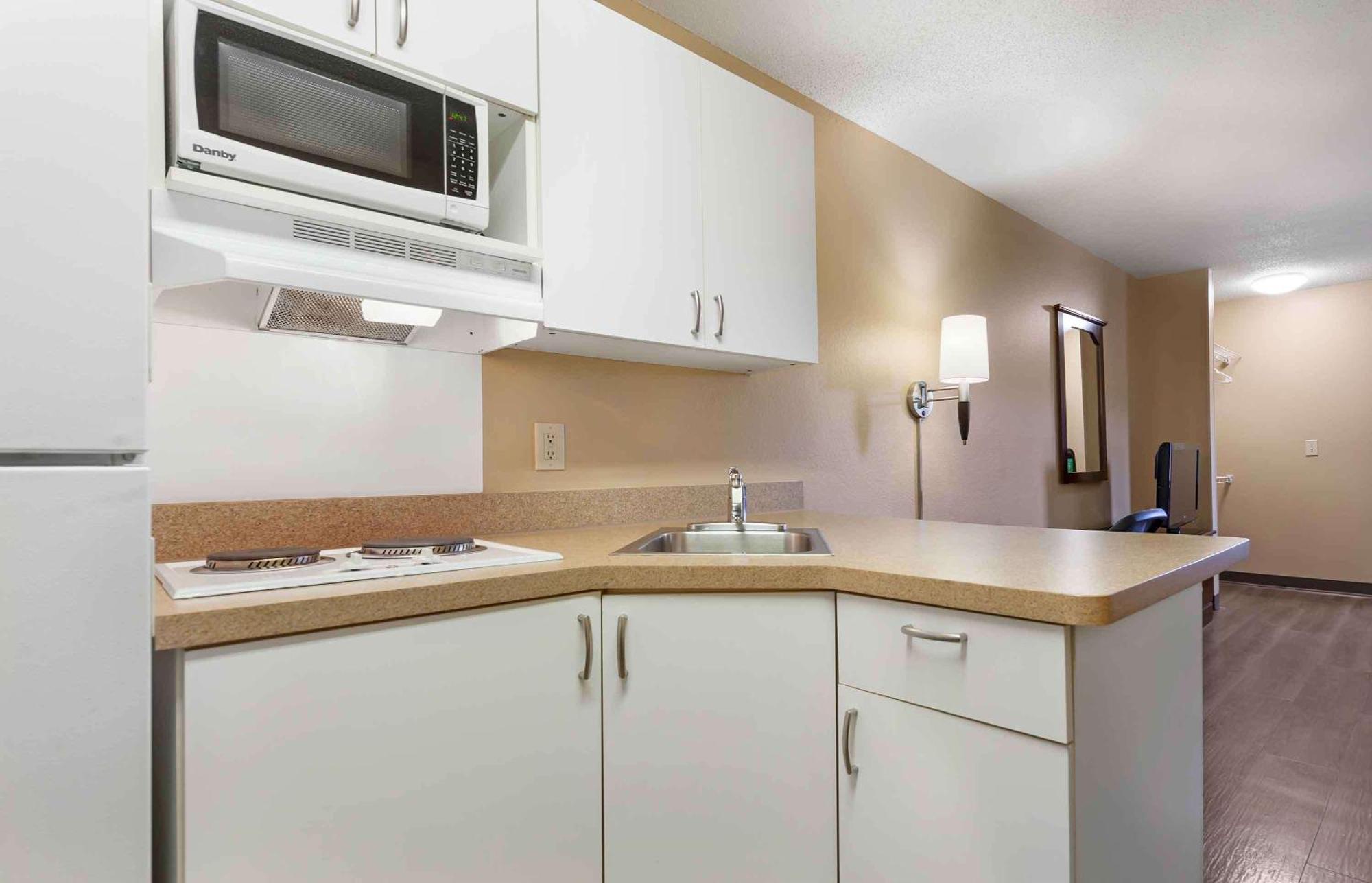 Extended Stay America Suites - Madison - Junction Court Middleton Εξωτερικό φωτογραφία