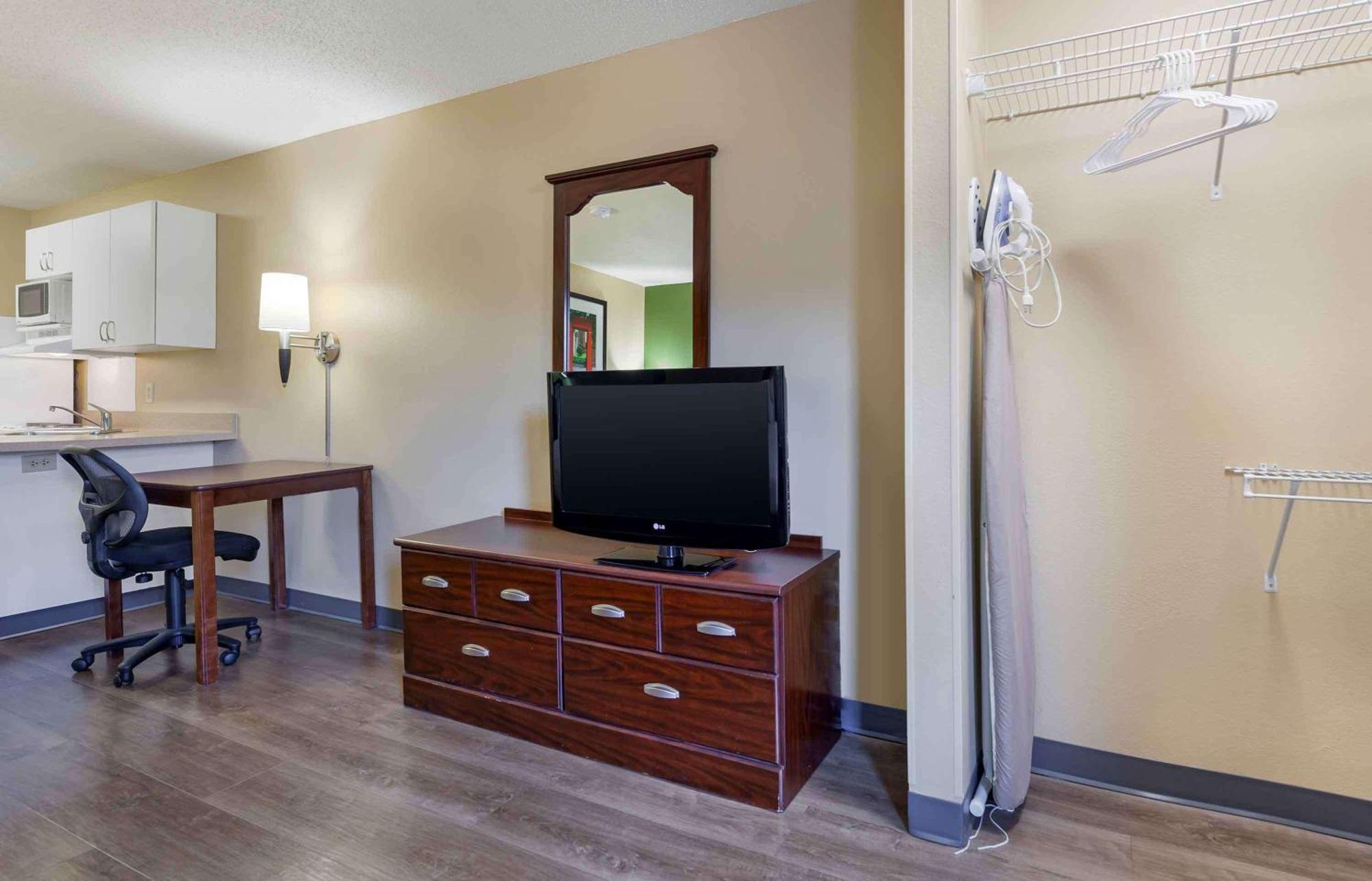 Extended Stay America Suites - Madison - Junction Court Middleton Εξωτερικό φωτογραφία